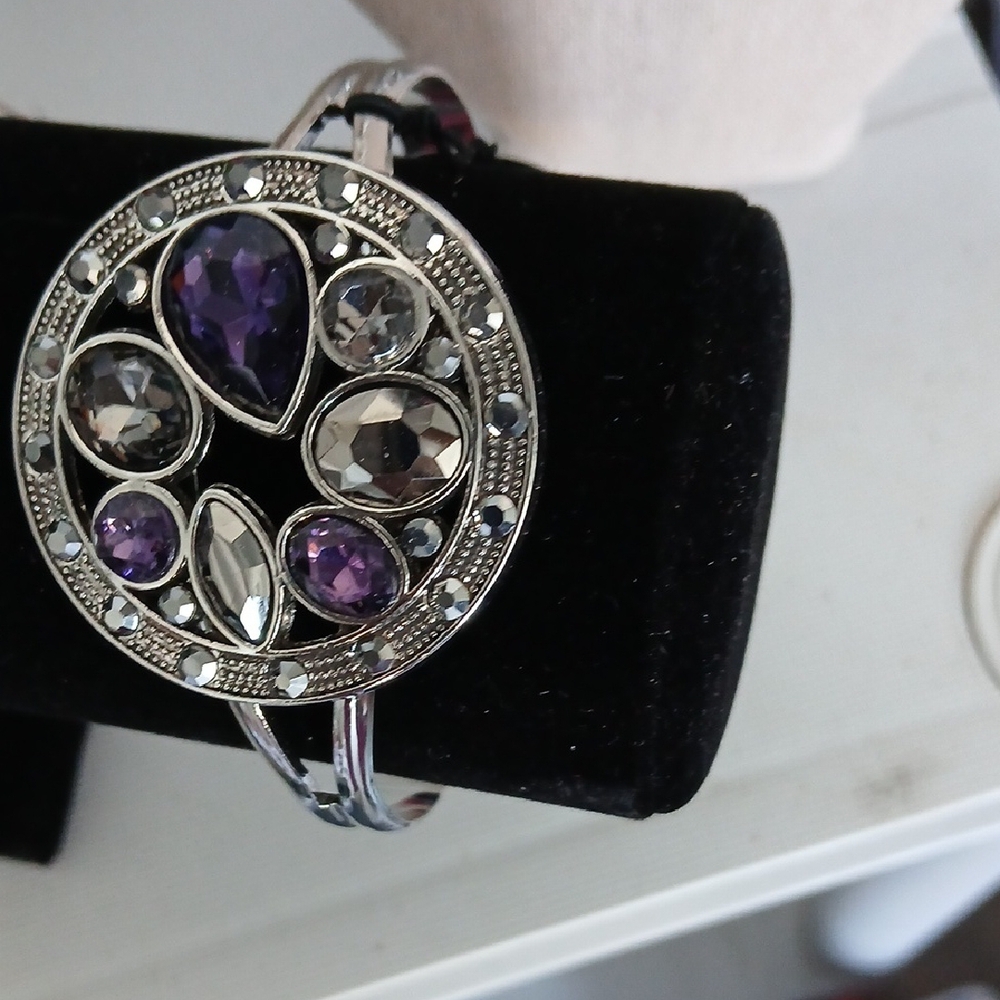 Elegant Silver and Purple Bracelet